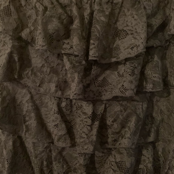 Black dress - Picture 3 of 4